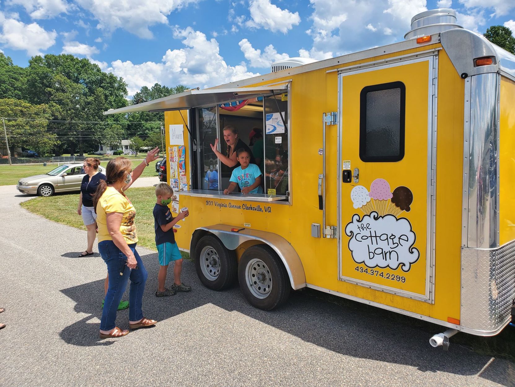 Chase City Ice Cream Truck brings free frozen treats to community!